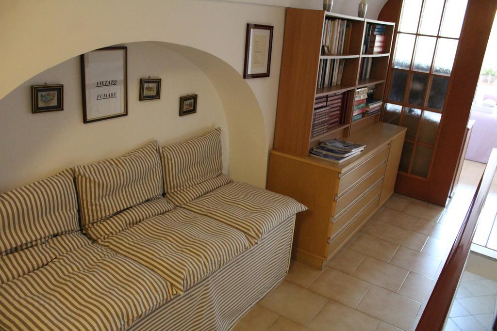Villa Apollo B&B カプリ エクステリア 写真