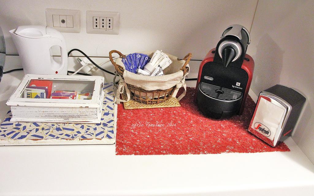 Villa Apollo B&B カプリ エクステリア 写真